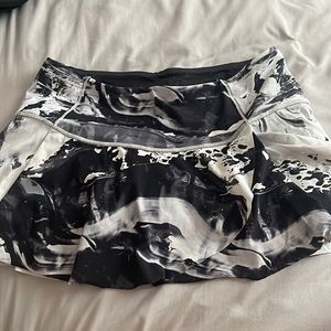 Lululemon marble skirt